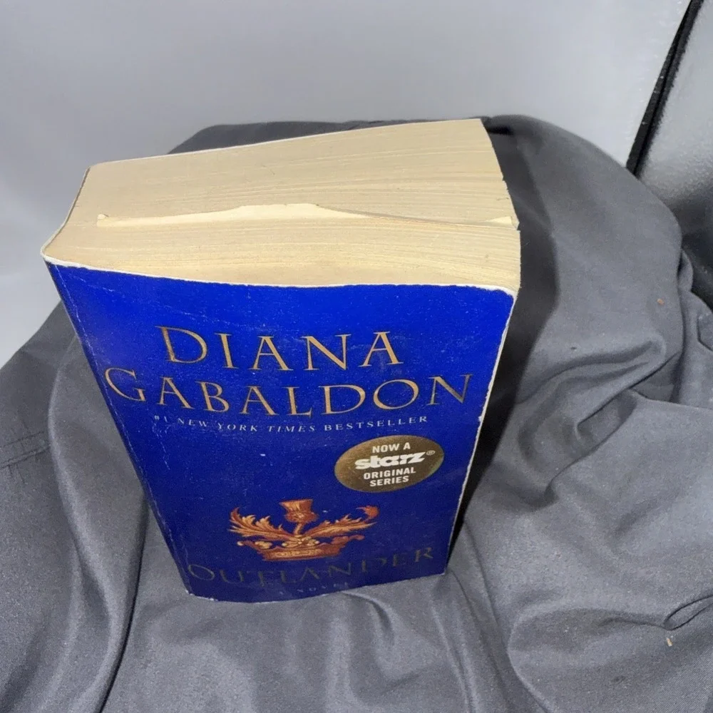 Outlander : A Novel by Diana Gabaldon (1998, Trade Paperback)